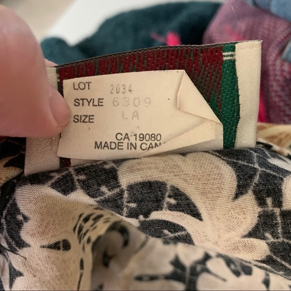 Vintage Floral Black & Tan Button Down Tunic - Picture 9 of 9